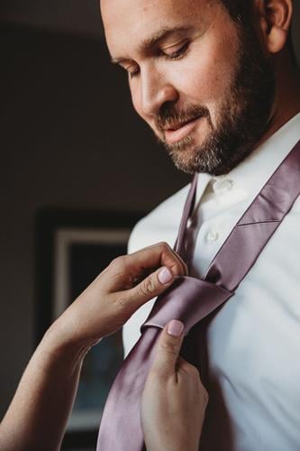 Love and Light_ Omaha Wedding Photographer_Videographer-5.jpg, getting ready